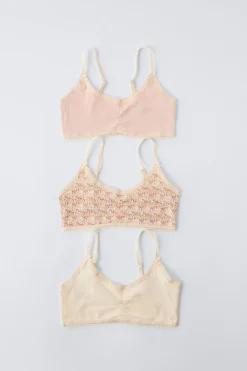 9-14 AÑOS/ PACK TRES TOPS ESTAMPADO FLORECITAS
