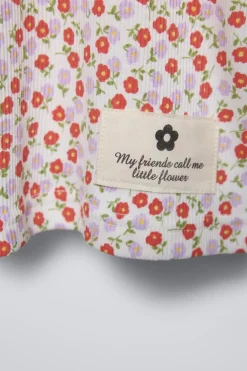 2-6 AÑOS/ PIJAMA FLORES