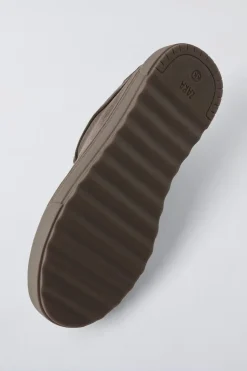BAMBA PIEL SERRAJE
