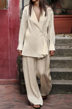 BLAZER BRILLO EFECTO ARRUGADO