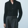 BLAZER ENTALLADA CORTA