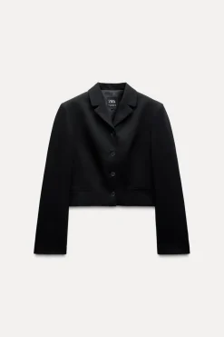 BLAZER ENTALLADA CORTA