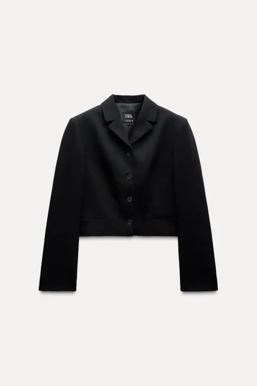 BLAZER ENTALLADA CORTA