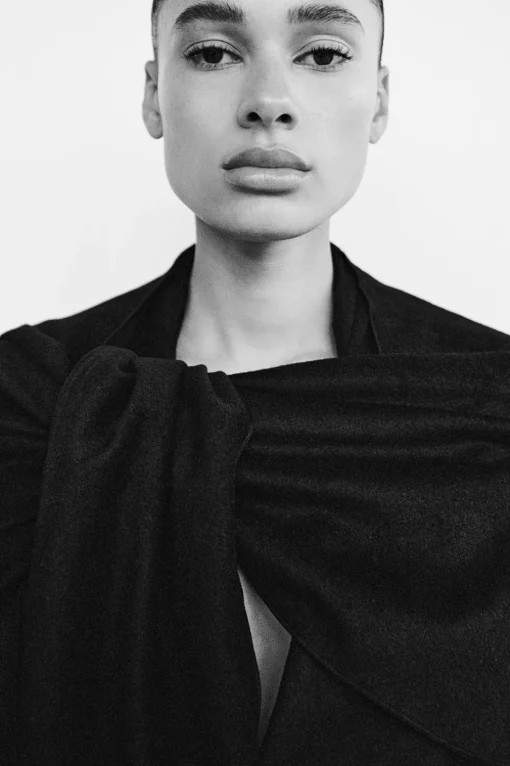BLAZER OVERSIZE CON LANA BUFANDA