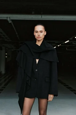 BLAZER OVERSIZE CON LANA BUFANDA