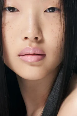 BÁLSAMO CON COLOR PARA LABIOS SPF30
