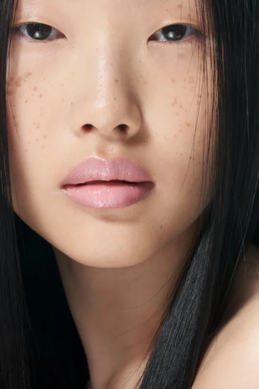 BÁLSAMO CON COLOR PARA LABIOS SPF30