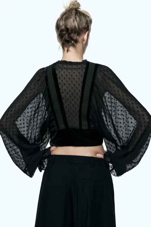BLUSA CROP COMBINADA PLUMETI