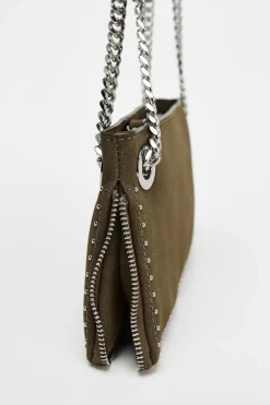 BOLSO ALARGADO TACHAS