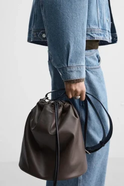 BOLSO BUCKET PIEL X NANUSHKA
