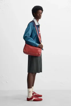 BOLSO PIEL TACHAS X HARRY LAMBERT