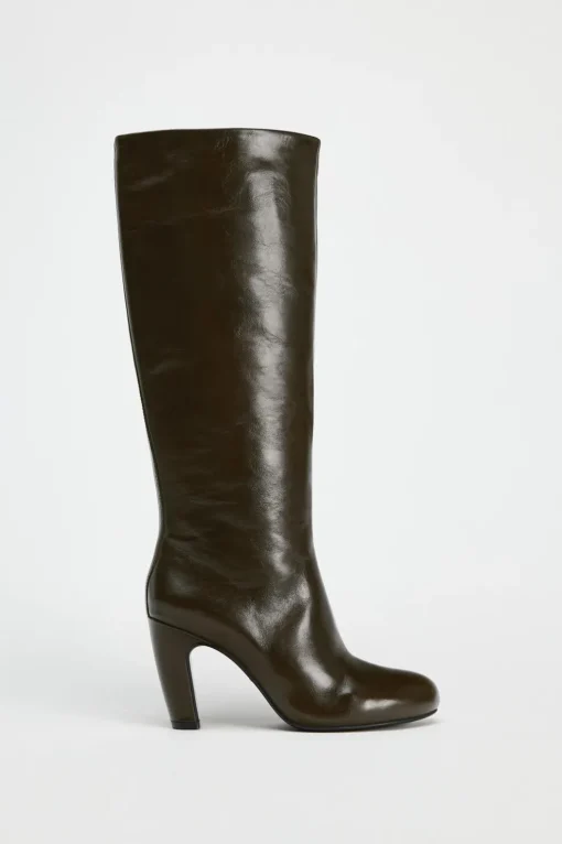 BOTA CAÑA ANCHA PIEL