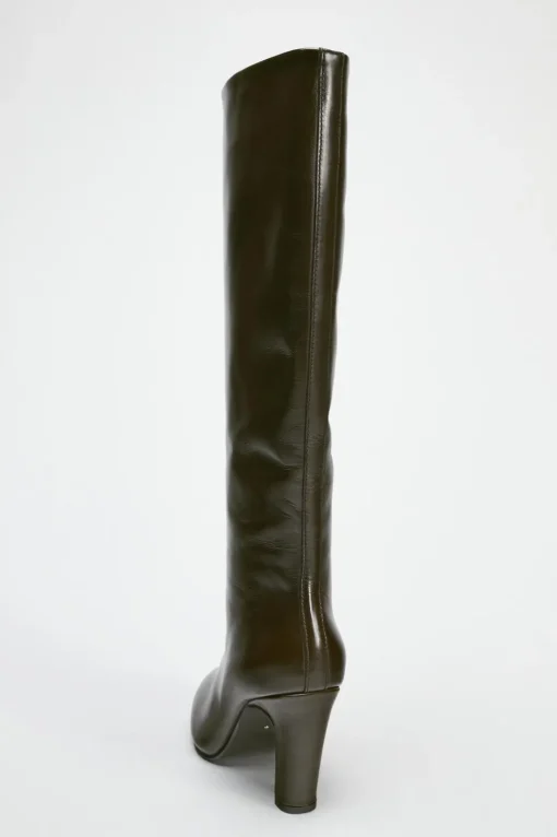BOTA CAÑA ANCHA PIEL
