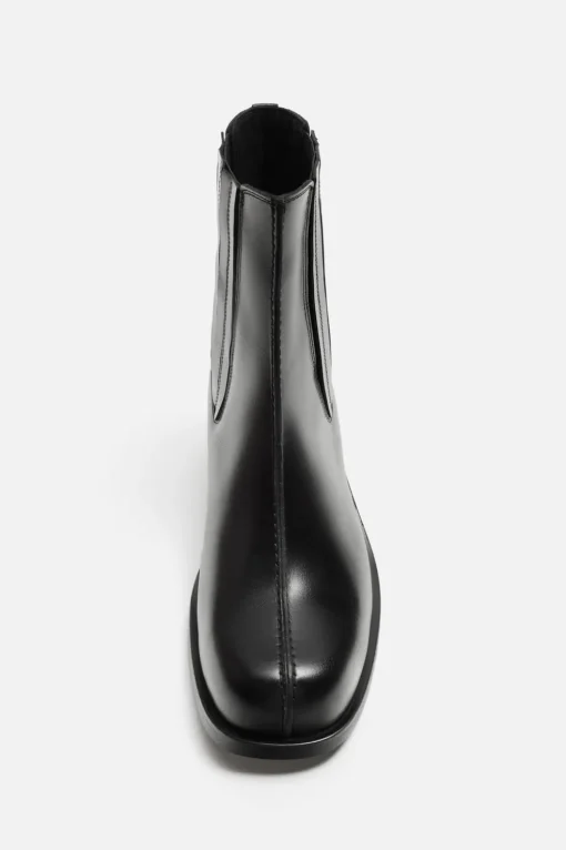 BOTA CHELSEA PIEL X NANUSHKA