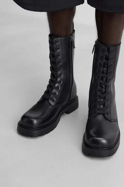 BOTA CORDONES SUELA VOLUMEN