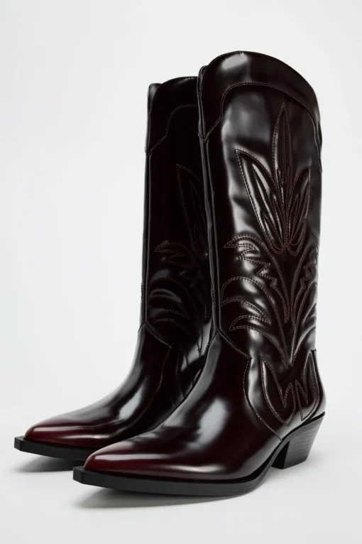 BOTA COWBOY BORDADOS