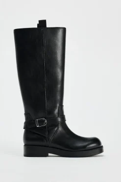 BOTA PLANA HEBILLA