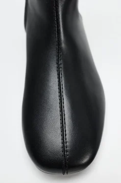 BOTA PLANA PIEL