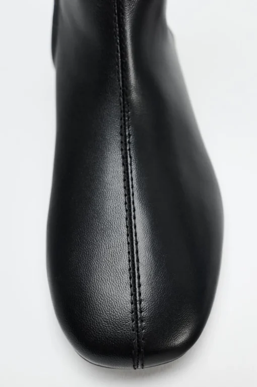 BOTA PLANA PIEL