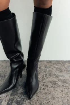 BOTA TACÓN FINO
