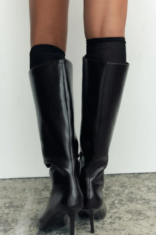 BOTA TACÓN FINO