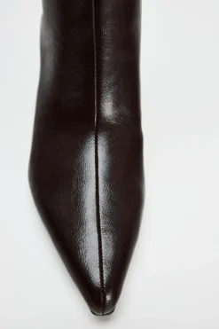 BOTA TACÓN FINO