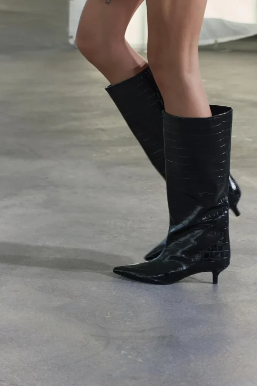 BOTA TACÓN KITTEN EFECTO COCO