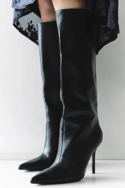 BOTA TACÓN PESPUNTE