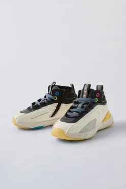 BOTÍN DEPORTIVO MULTICOLOR