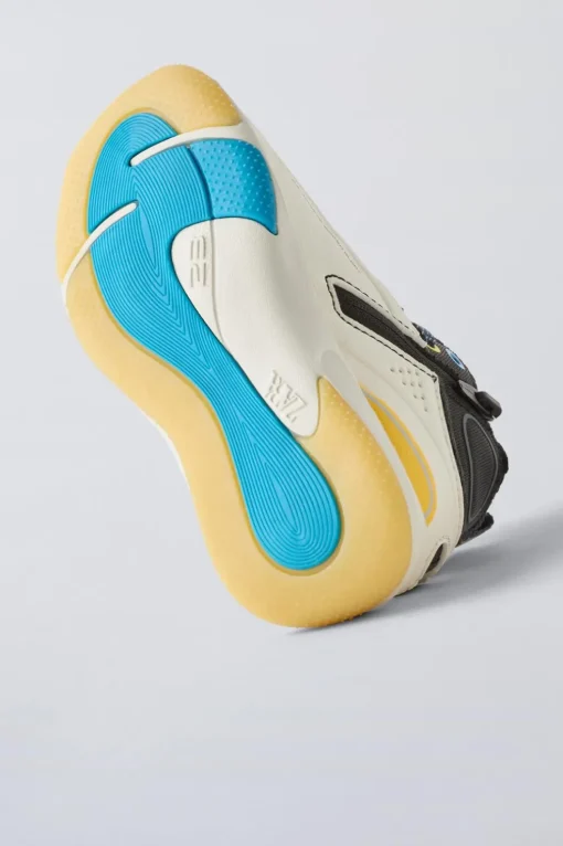 BOTÍN DEPORTIVO MULTICOLOR