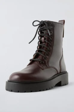 BOTÍN PIEL CORDONES
