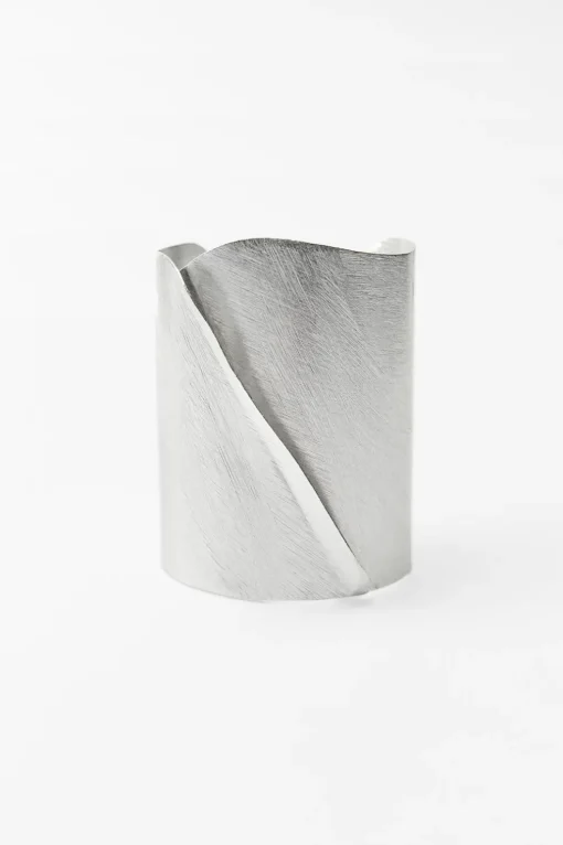 BRAZALETE METÁLICO