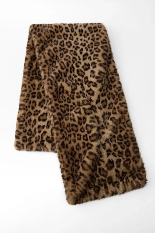 BUFANDA EFECTO PELO ESTAMPADO ANIMAL