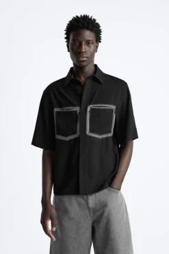 CAMISA BOLSILLOS CONTRASTE