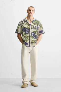 CAMISA CROCHET BORDADOS CONTRASTE