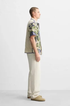 CAMISA CROCHET BORDADOS CONTRASTE