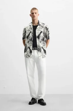 CAMISA ELÁSTICA ESTAMPADO HOJAS