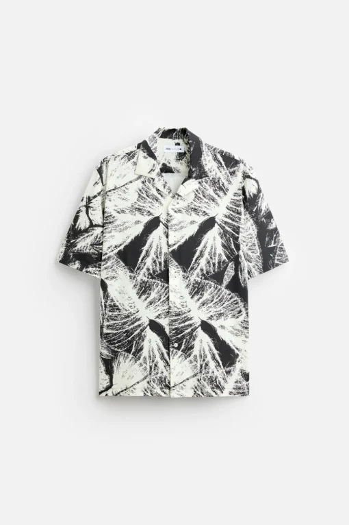 CAMISA ELÁSTICA ESTAMPADO HOJAS