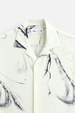 CAMISA ELÁSTICA ESTAMPADO ABSTRACTO