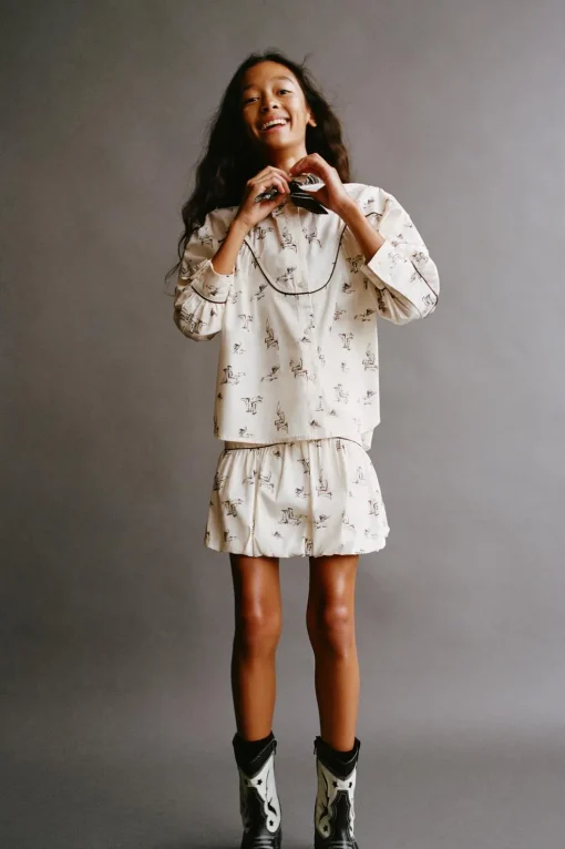 CAMISA ESTAMPADA BOTAS