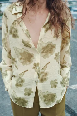 CAMISA ESTAMPADO FLORES