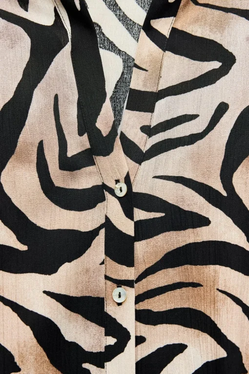 CAMISA FLUIDA ESTAMPADO ANIMAL