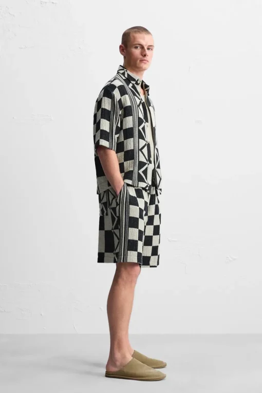 CAMISA JACQUARD GEOMETRICO
