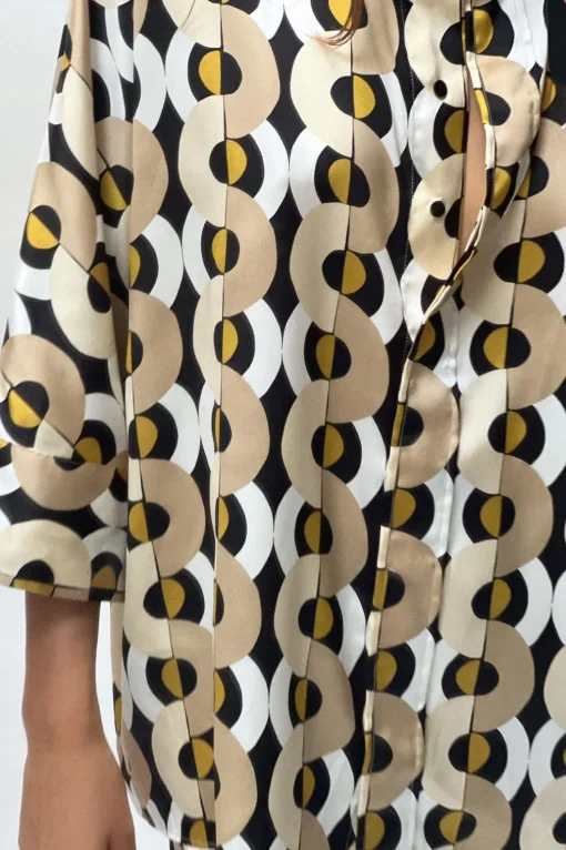 CAMISA OVERSIZE ESTAMPADO GEOMÉTRICO