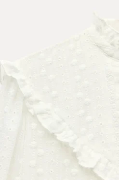 CAMISA ROMÁNTICA BORDADOS PERFORADOS