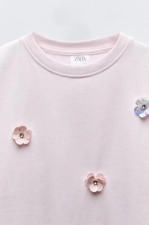 CAMISETA APLIQUE FLORES