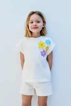 CAMISETA APLIQUE FLORES