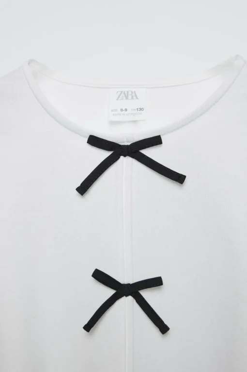 CAMISETA APLIQUE LAZOS