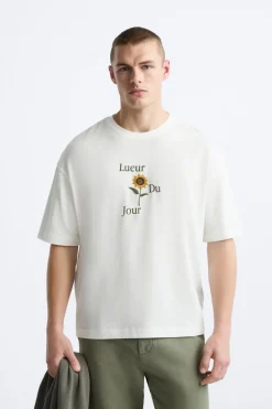 CAMISETA BORDADO CONTRASTE