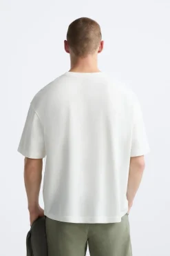 CAMISETA BORDADO CONTRASTE